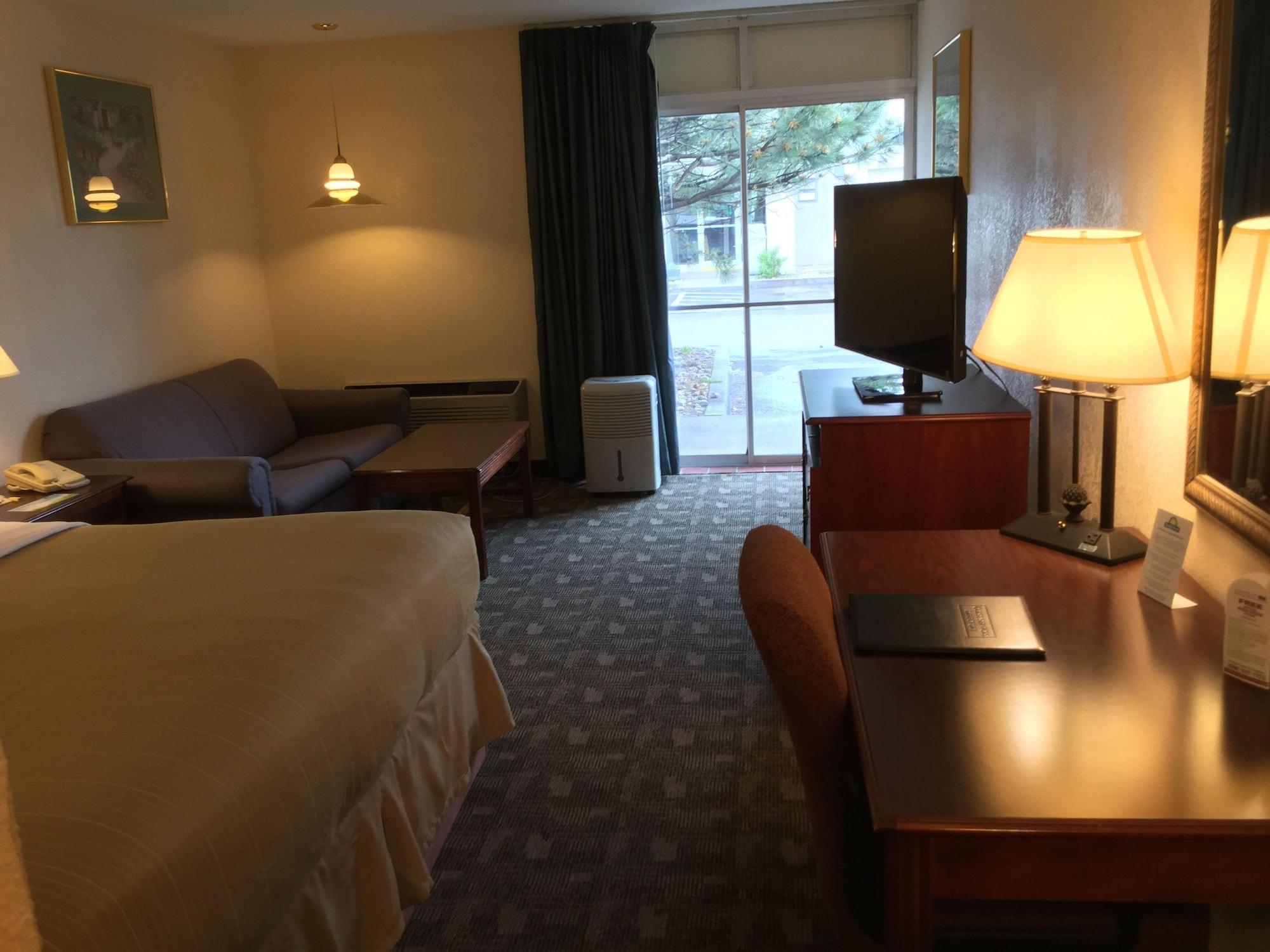 Days Inn By Wyndham Grand Island I-80 Doniphan Luaran gambar