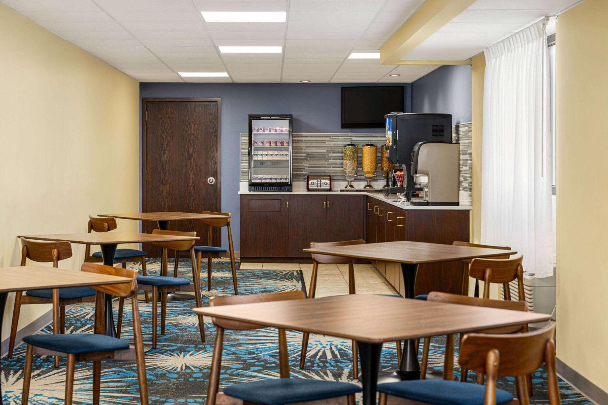 Days Inn By Wyndham Grand Island I-80 Doniphan Luaran gambar