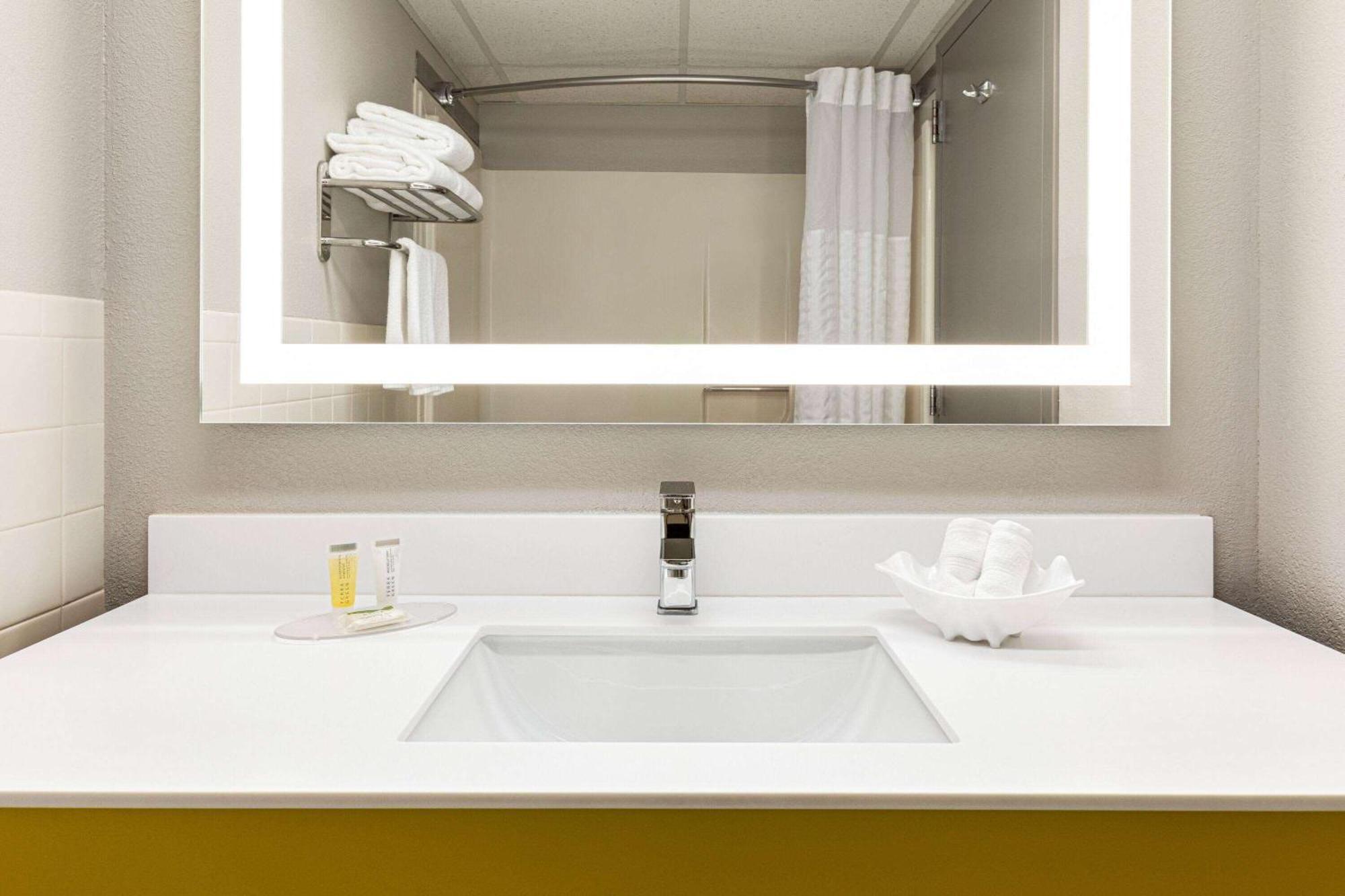 Days Inn By Wyndham Grand Island I-80 Doniphan Luaran gambar