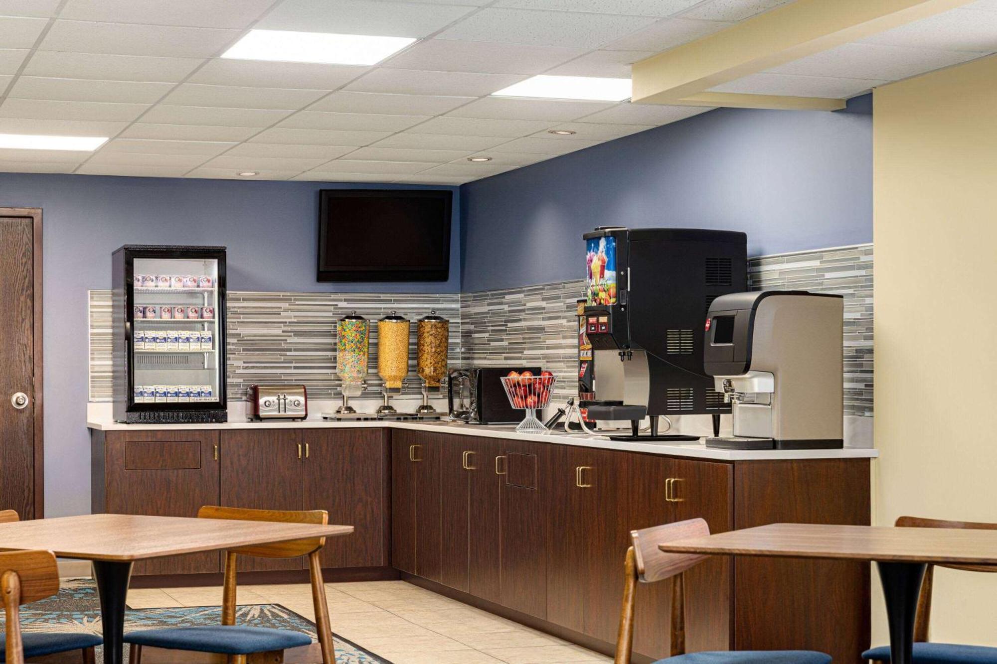Days Inn By Wyndham Grand Island I-80 Doniphan Luaran gambar