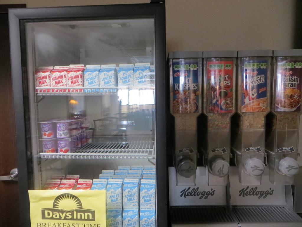 Days Inn By Wyndham Grand Island I-80 Doniphan Luaran gambar