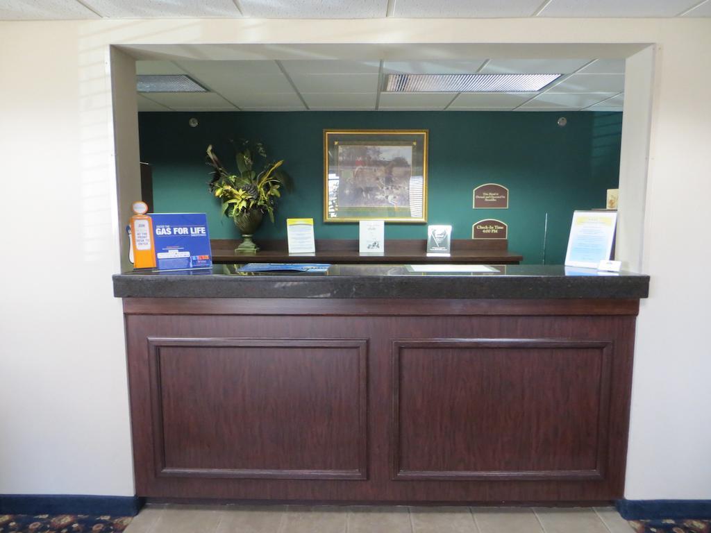 Days Inn By Wyndham Grand Island I-80 Doniphan Luaran gambar